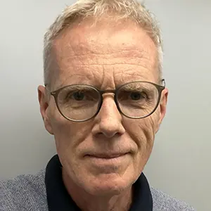 Kai Uwe Barani Schmidt headshot